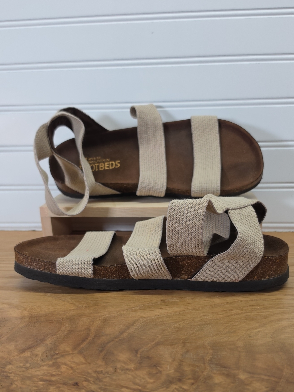 White Mountain Harlequin  Beige Strappy Sandals Size 7